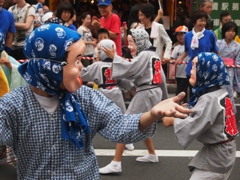 船橋名物の「ばか面踊り」です。